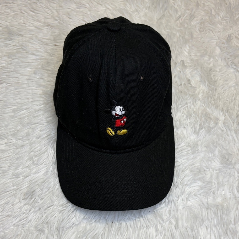 CAP Black with Mickey Mouse Embroidery adjustable gently